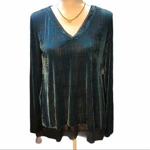 Simply Vera by Vera Wang top small